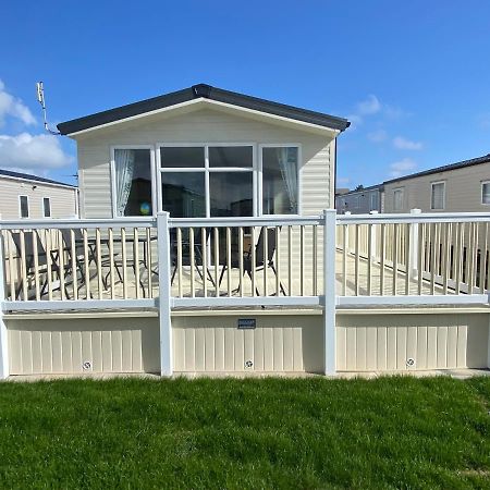 Palm Grove 181- Golden Palm - Pet Friendly, Wifi, Central Heating, Bed Linen - Meadow Lakes Caravan & Lodge Hire Chapel Saint Leonards Exteriör bild