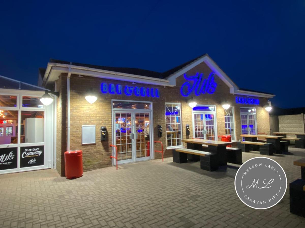 Palm Grove 181- Golden Palm - Pet Friendly, Wifi, Central Heating, Bed Linen - Meadow Lakes Caravan & Lodge Hire Chapel Saint Leonards Exteriör bild
