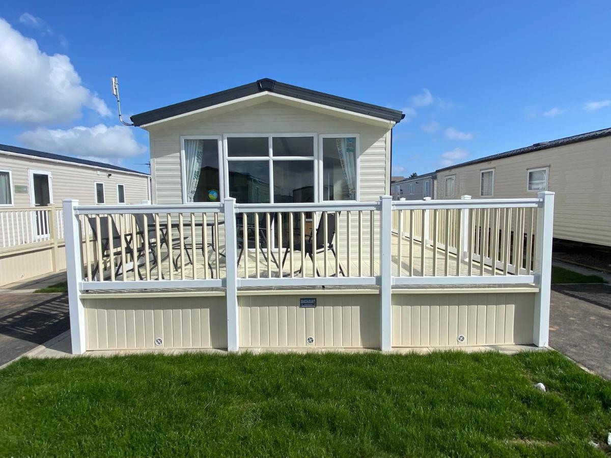Palm Grove 181- Golden Palm - Pet Friendly, Wifi, Central Heating, Bed Linen - Meadow Lakes Caravan & Lodge Hire Chapel Saint Leonards Exteriör bild